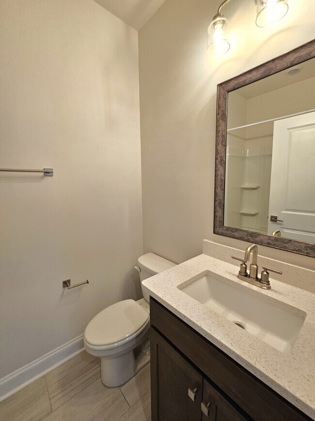 Building Photo - 5451 Cherwell Ave