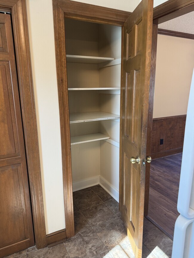 Building Photo - 3564 Mills Rd