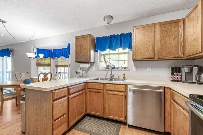 Building Photo - 1138 Devlin Ct