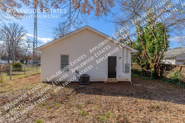 Building Photo - 206 Boundary Dr