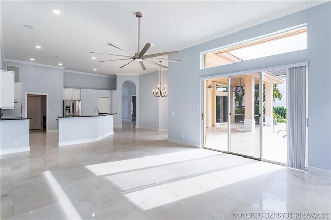 Building Photo - 15683 Cypress Park Dr