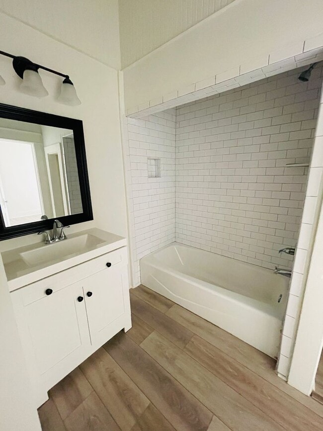 Building Photo - 802 South Blvd