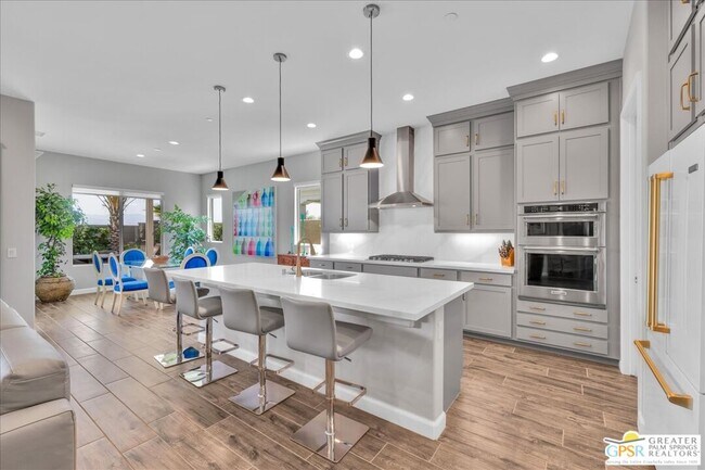 Building Photo - 70 Zinfandel