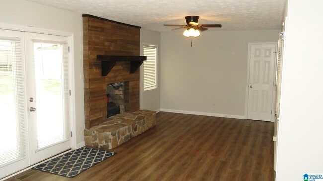 Building Photo - 33 Willie Emma Ln