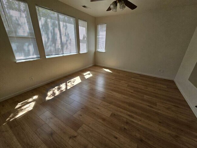 Building Photo - 3 bed 2.5 bath Northwest Reno Home for Rent