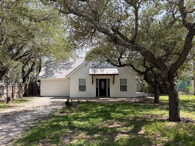 Building Photo - 206 Timber Ln Loop