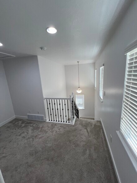 Upper landing area - 1411 E 6175 S