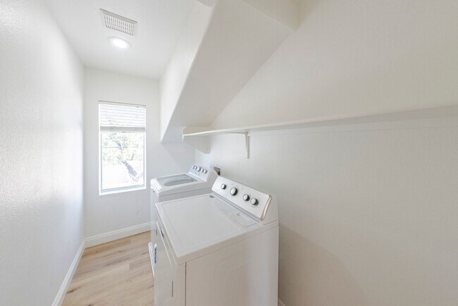 Building Photo - 8146 Golden Flowers St
