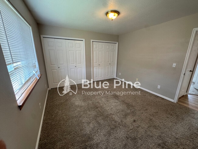 Building Photo - 3535 Spring Creek Dr