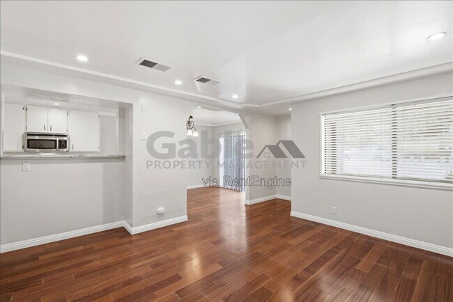 Building Photo - 23554 Newhall Ave