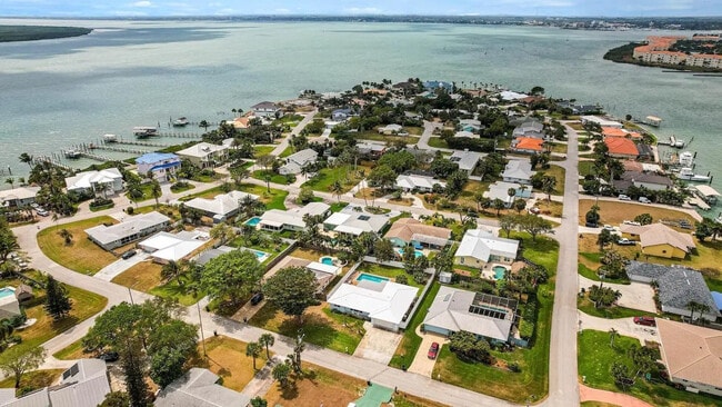 Building Photo - 608 Malabar Ave