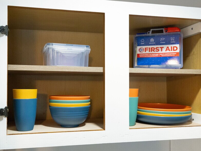 Building Photo - 168 School St