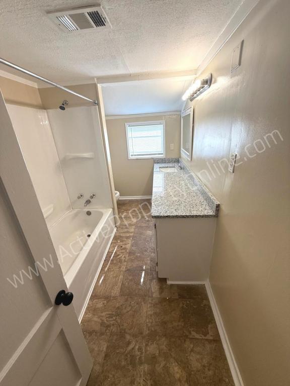 Building Photo - 857 Ola Dr
