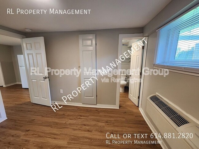 Building Photo - 65 W Moler St