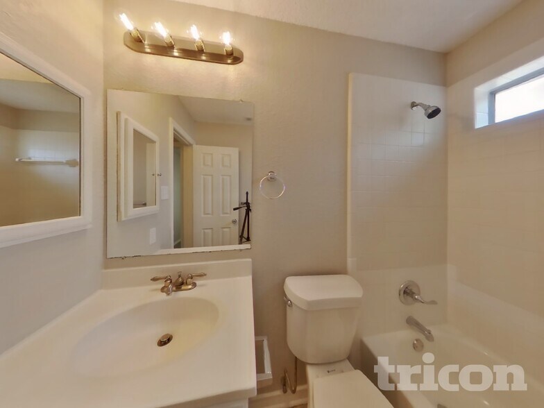 Building Photo - 8311 Rock Brook St