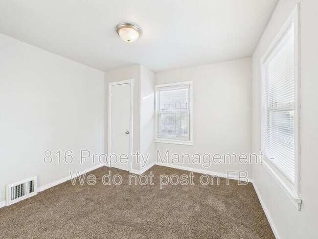 Building Photo - 4036 Cleveland Ave.