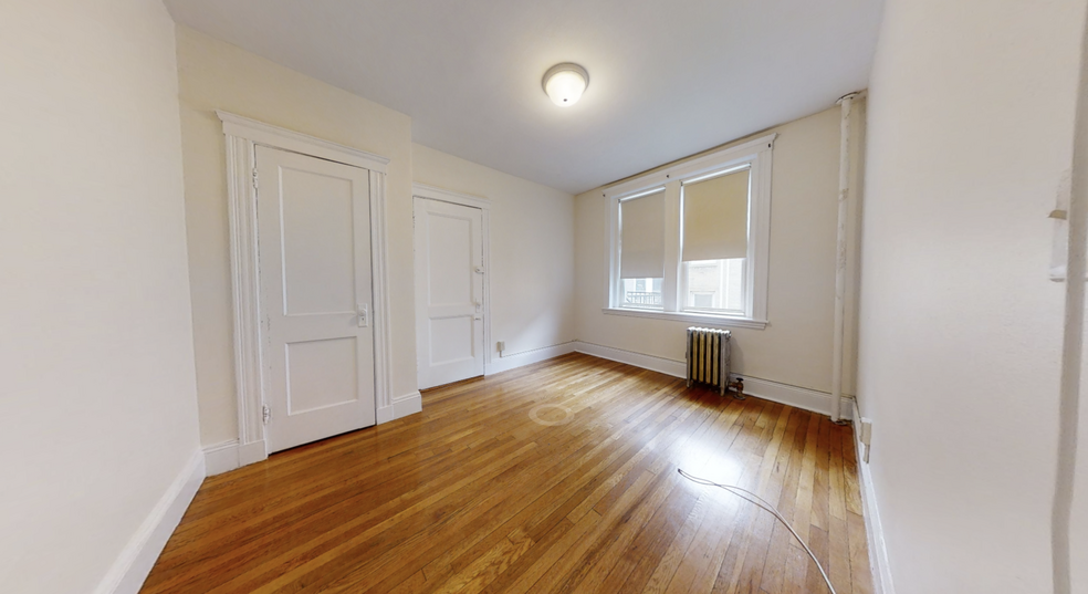 Primary Photo - 132 Washington St