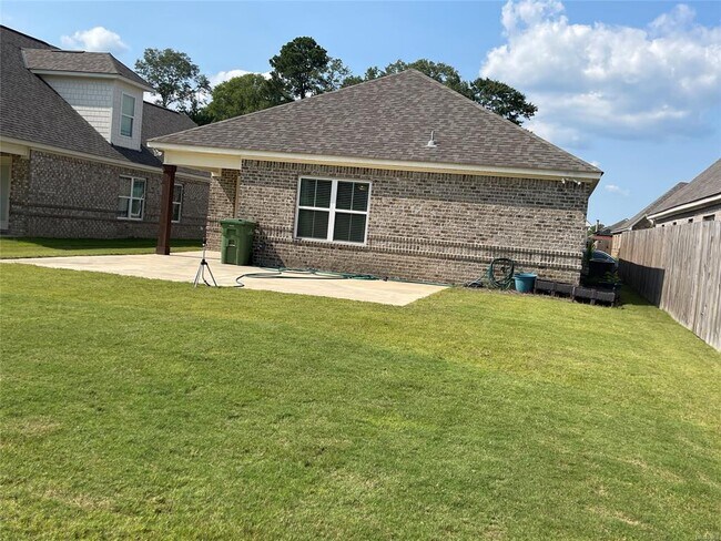 Building Photo - 8926 Braxton Ln