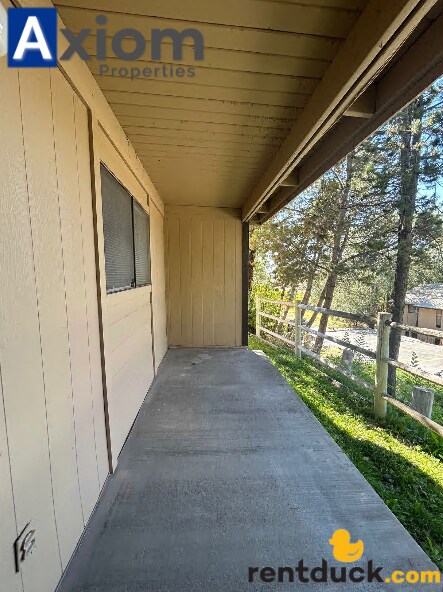 Building Photo - 2147 Marigold St