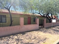 Building Photo - 203 S Cherry Ave