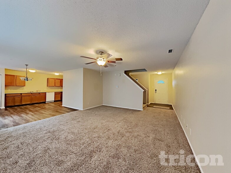 Building Photo - 9017 Southernwood Way