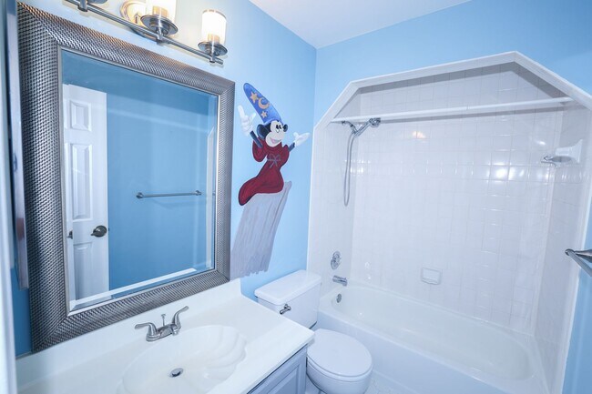 Building Photo - Great Townhouse in Fairwoods