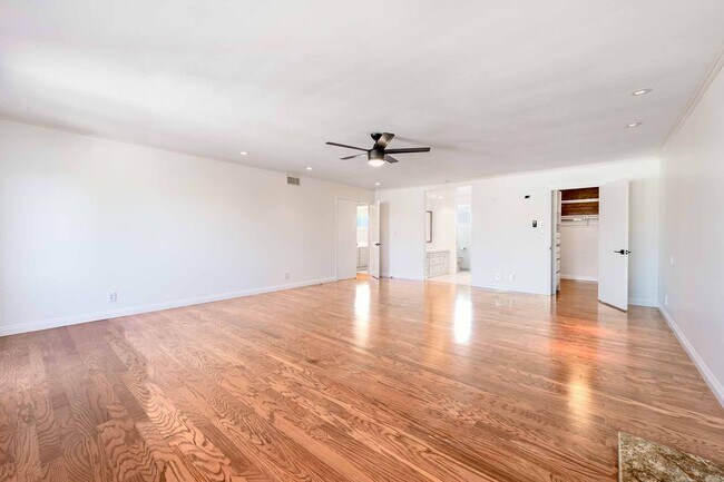 Building Photo - 4456 Candleberry Ave