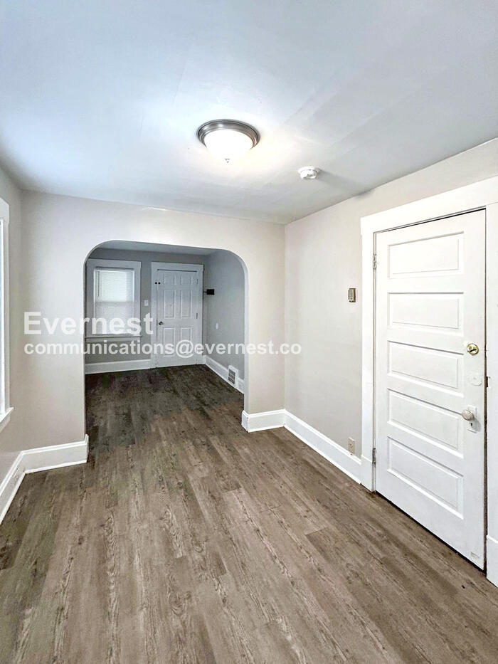 Building Photo - 12041 Belden Ave