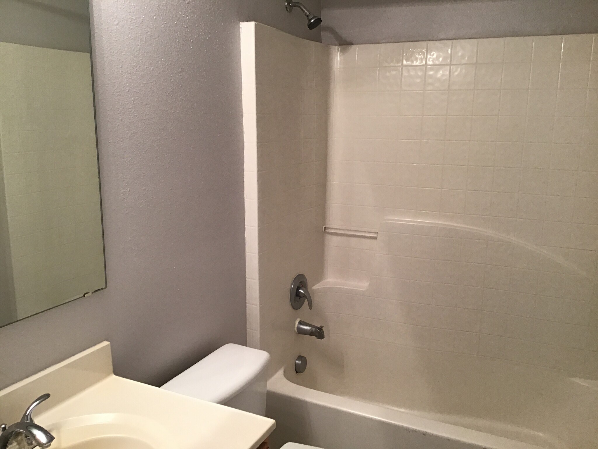 Building Photo - 332 McKay Blvd