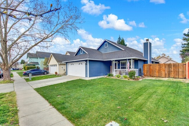 Building Photo - 209 White Oak Ln