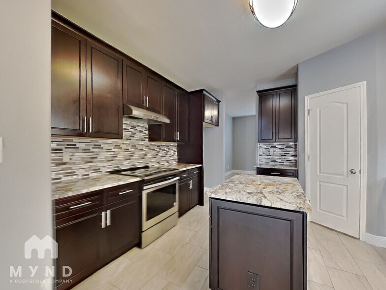 Building Photo - 26811 Spiral Canyon