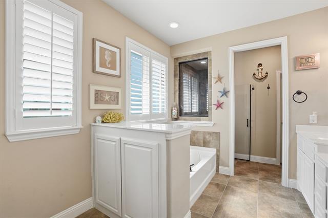 Building Photo - 1413 Nutmeg Ct