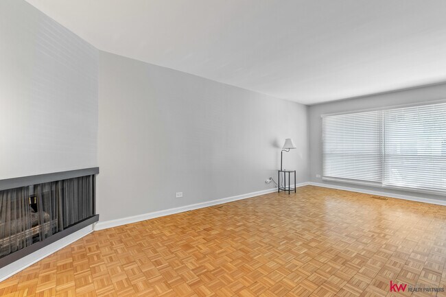 Building Photo - 1924 Wilmette Ave