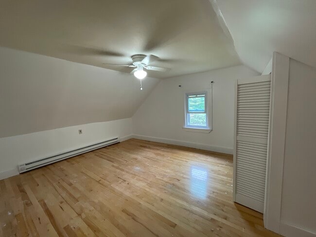 Building Photo - Buxton