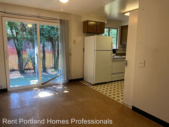 Building Photo - 3809-3811 SE 164th Ave