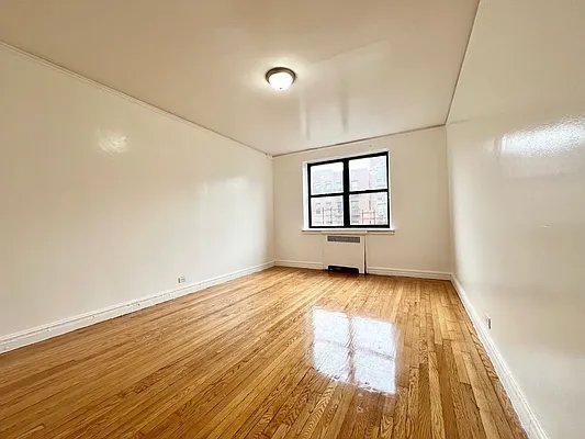 Building Photo - 1 bedroom in BRONX NY 10467
