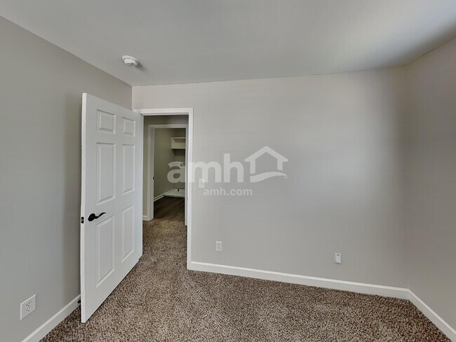 Building Photo - 3035 Romain Trail