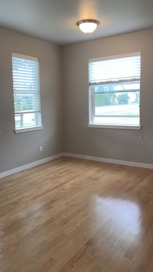 Building Photo - Amazing 1 bedroom 1 bath Apartment Home in Lynden