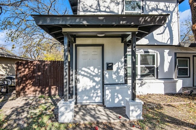 Building Photo - 408 Dawson Cir