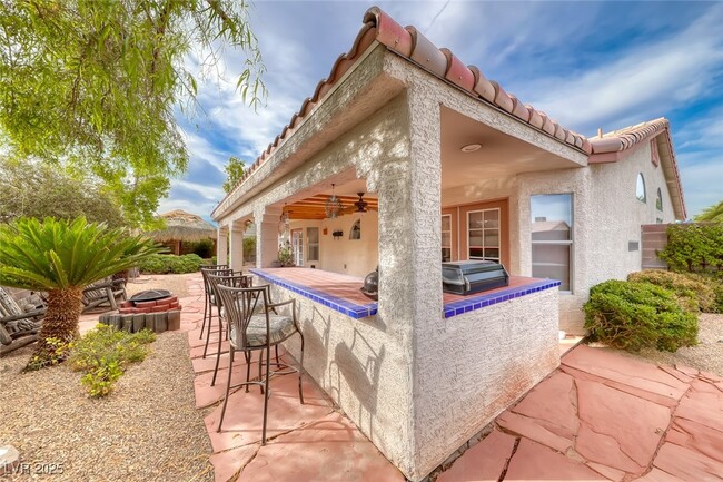 Building Photo - 6405 Break Point Ave