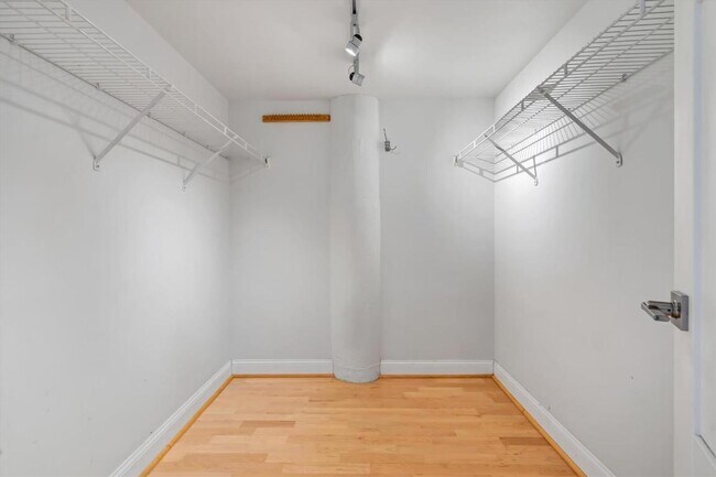 Building Photo - 4100 Laclede Ave