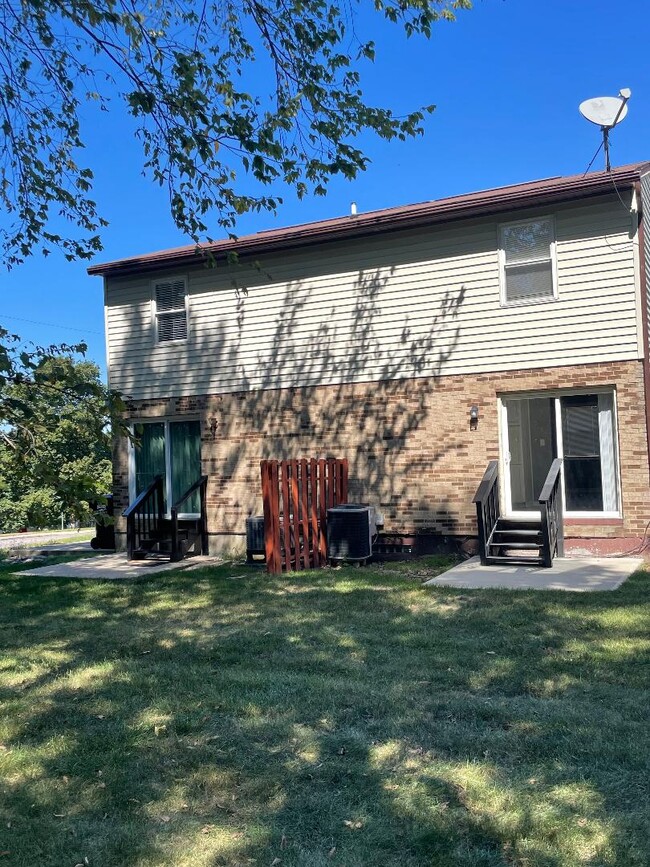 Building Photo - 59 Bustetter Dr