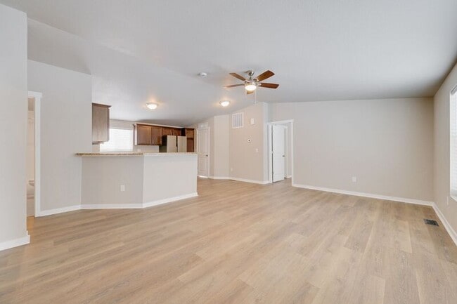 Building Photo - 1512 Tweed St