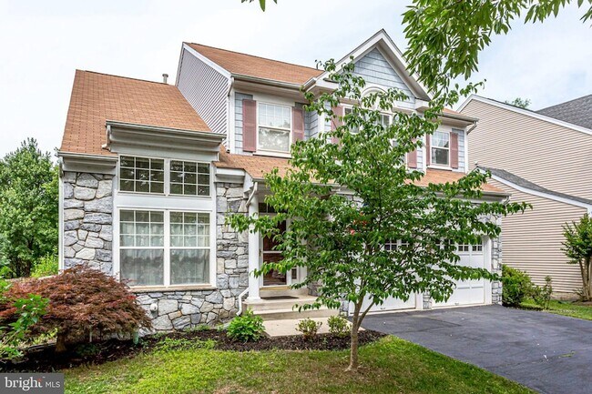 Building Photo - 26161 Rachel Hill Dr