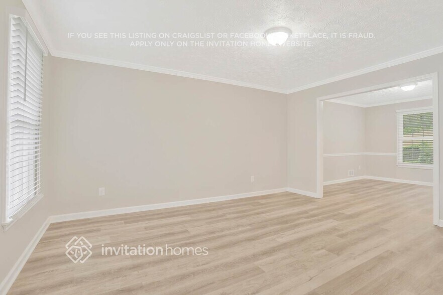 Building Photo - 3386 Woodlaurel Dr