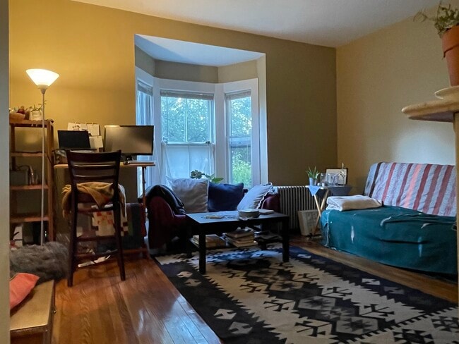 Building Photo - 8 Ivaloo St