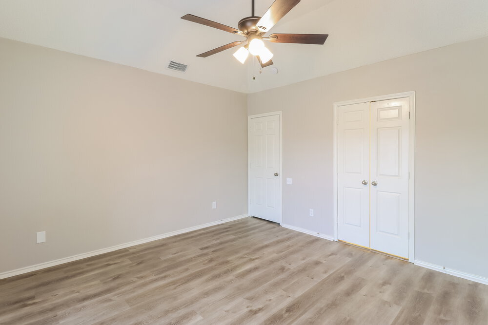 Building Photo - 427 Chancellorsville Dr