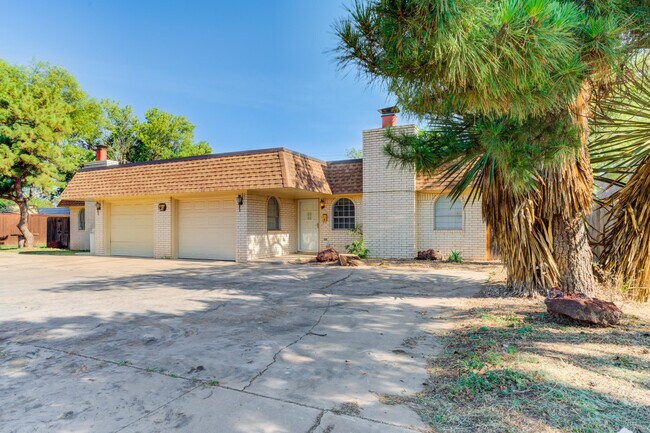 Primary Photo - 3610 54th St