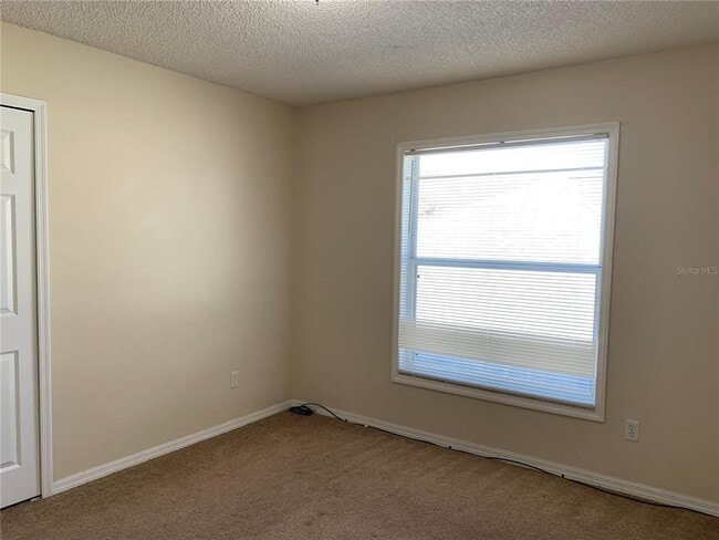 Building Photo - 12685 Enclave Dr