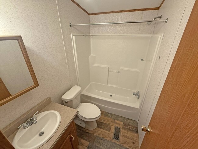 Building Photo - 2900 N Apperson Way